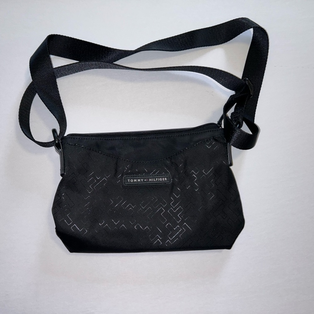 Tommy Hilfiger Crossbody Bag